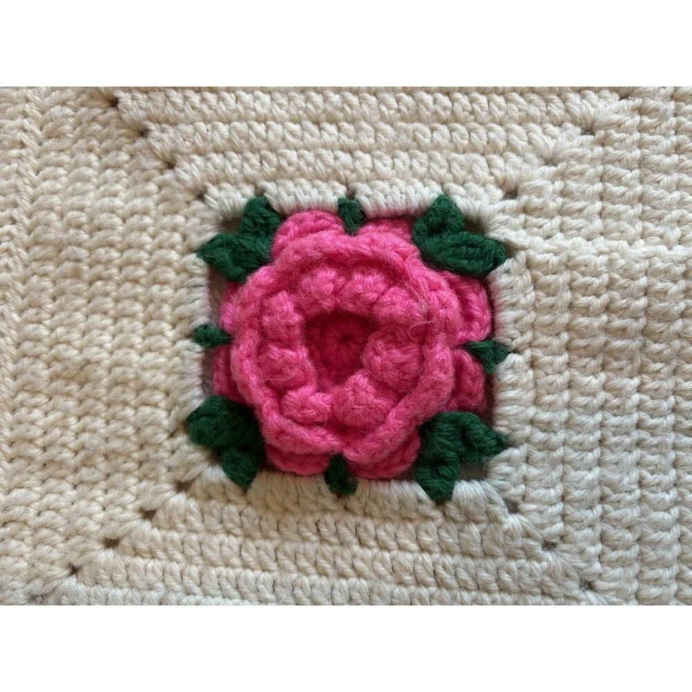 Vintage Hand Crocheted 3D Rose Granny Afghan Throw Blanket w/ Fringe 42